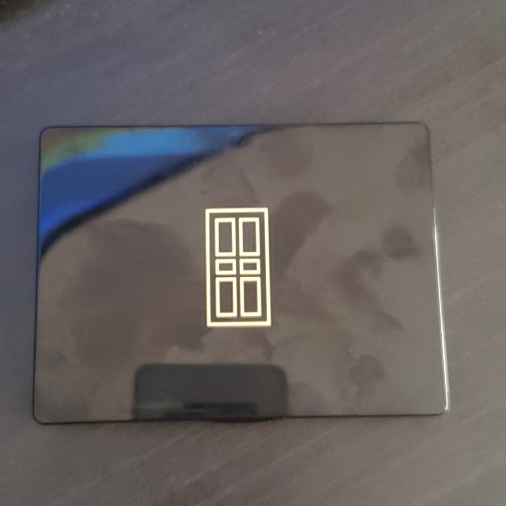 BRAND NEW 🏷 ELIZABETH ARDEN EYESHADOW